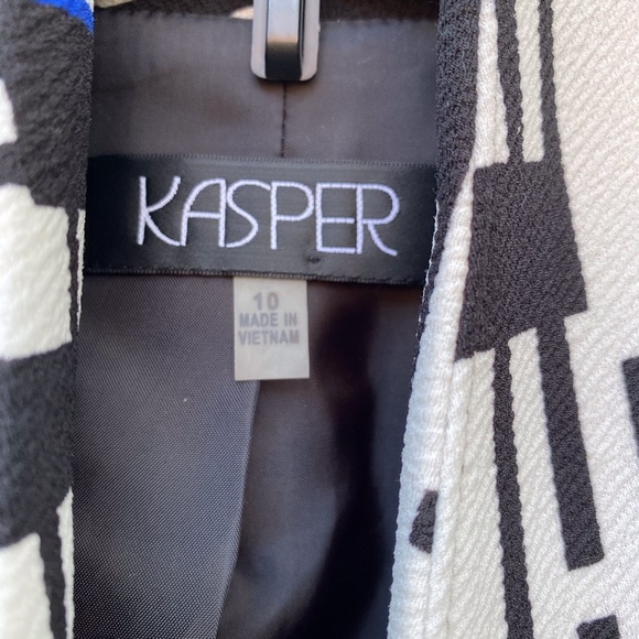 Black, Blue and White Crop Color Block Jacket - Picture 5 of 7